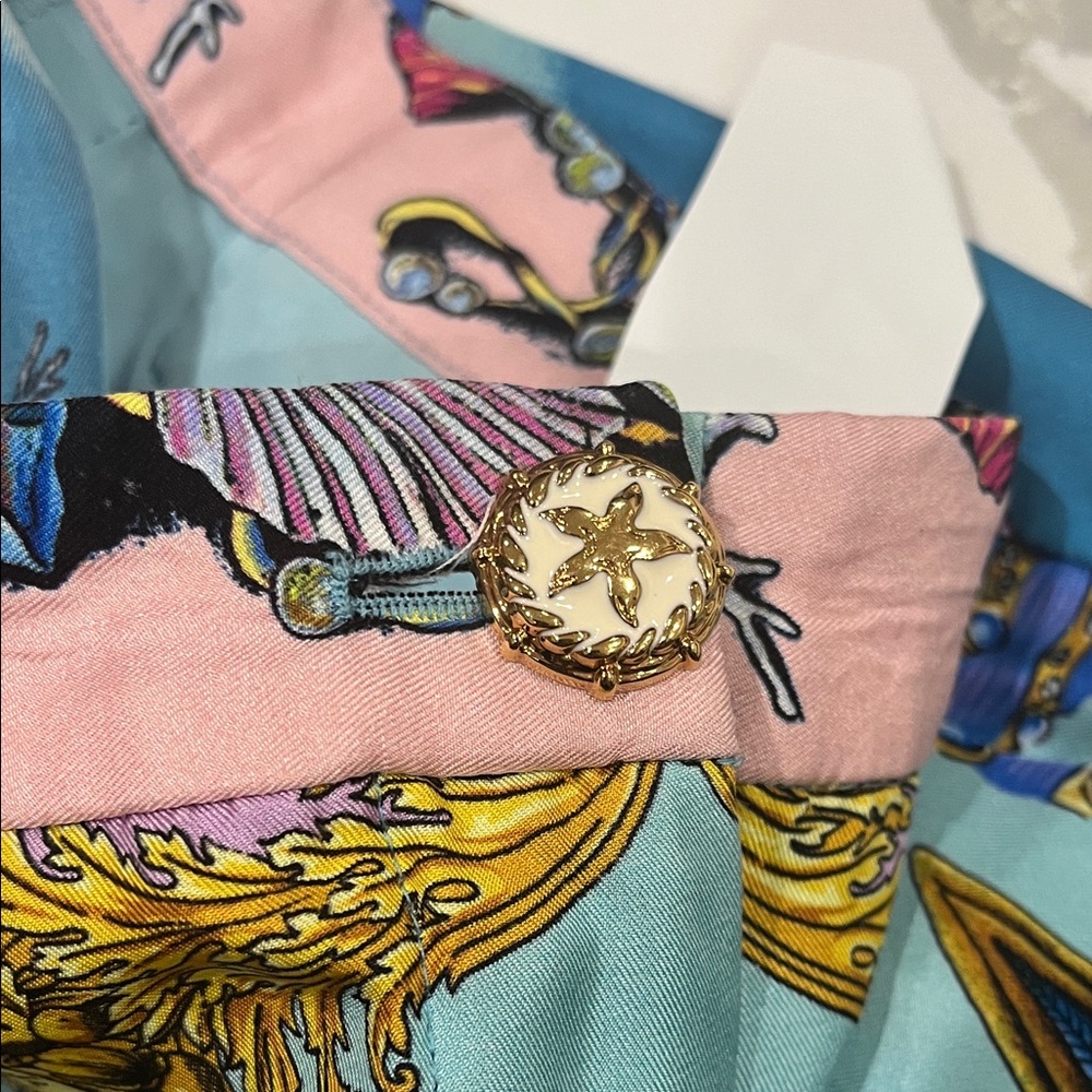 Versace Size 36 High Waist Sea-Themed Shorts - Blue and Pink - Picture 6 of 6